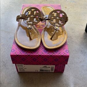 Tory Burch Miller patent sand. 7.5